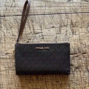 Michael Kors MK print wristlet